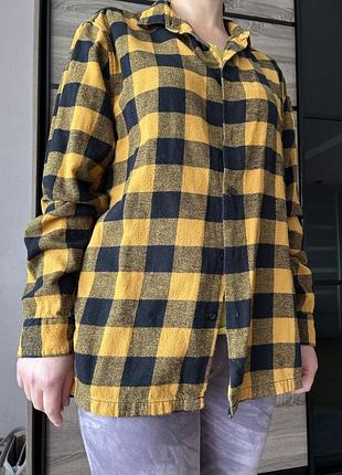 Сорочка жовто-чорного кольору