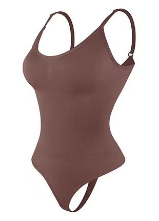 Боді в стилі скімс