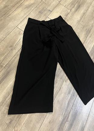 Капрі палацо