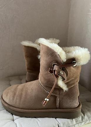 Уггі ugg australia maia leather drawstring metal beads suede boot 1017496