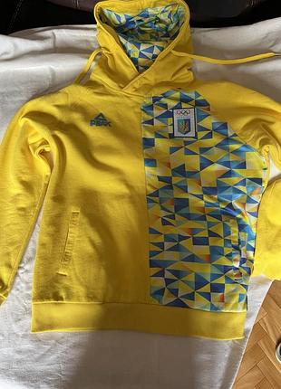 Спортивная кофта худи