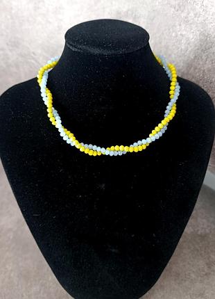 Ожерелье в патриотическом стиле