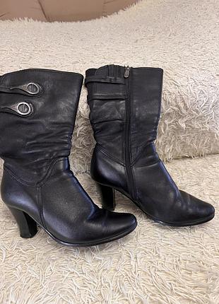 Чоботи шкіряні