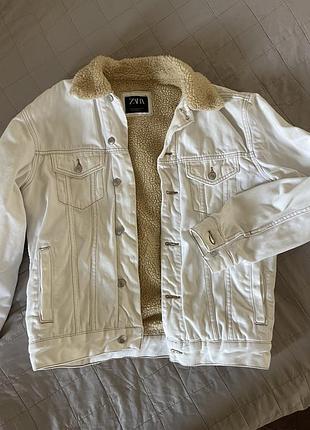 Куртка zara з штучним хутром бомбер джинсовка шерпа