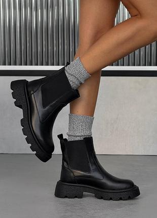 Жіночі челсі