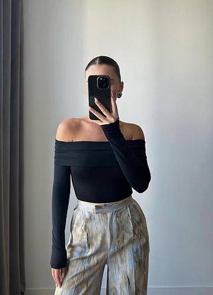 Женский топ с обнаженными плечами.плотная эластичная ткань