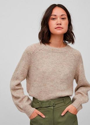 Бежевий теплий обємний оверсайз светр з альпакою vila