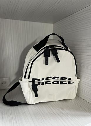 Білий рюкзак diesel