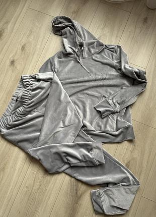 Домашній костюм