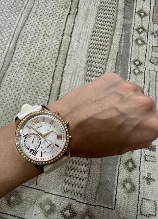 Жіночий годинник guess women's rose gold-tone