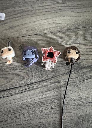 Продаю фігурки strange things