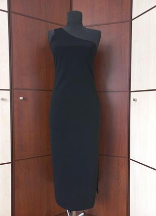 Платье на одно плечо