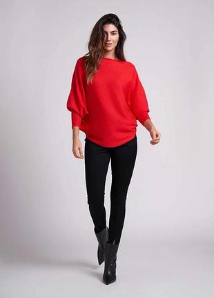 Светр оверсайз, червоний.