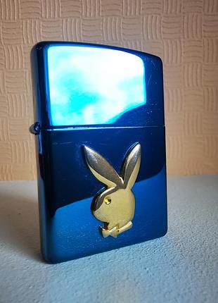 Zippo 2004 plapboy gold plated bunny saphire
playboy gold plated
