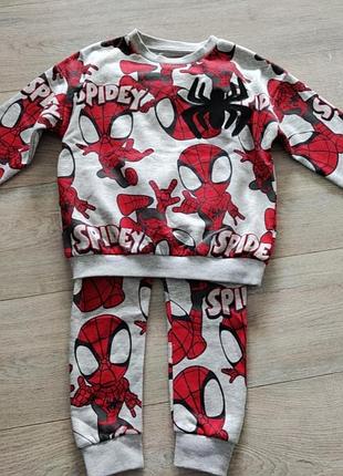 Спортивный костюм теплый