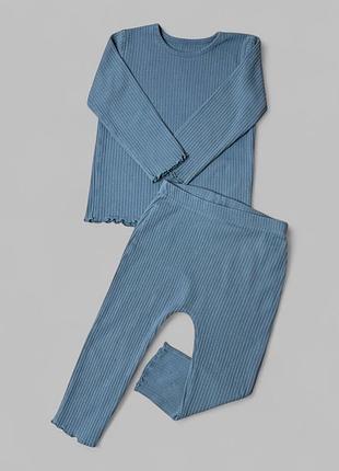 Костюм в рубчик