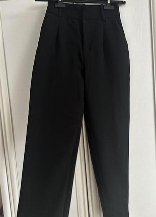 Класичні брюки zara