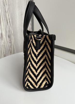 Жіноча сумочка guess 3