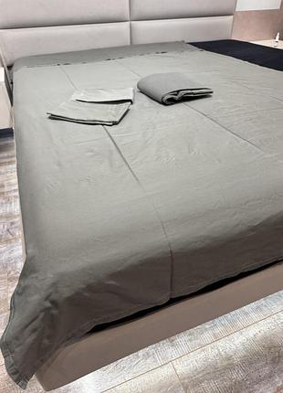 Комплект постільної білизни, простирадло на резинці, 2 наволочки, простирадло