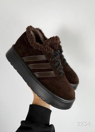 Шоколадні черевики кеди