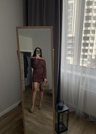 Сукня в шоколадному кольорі
