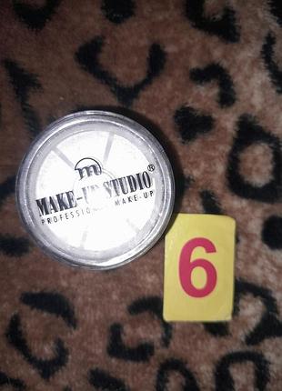 Тіні для повік