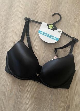 Гладенький бюст планж george