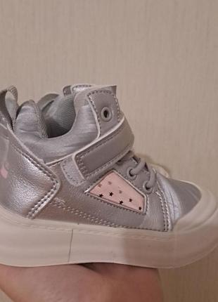 Спортивные ботинки на девочку 🌸