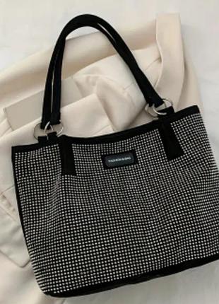 Продам сумку в стразах