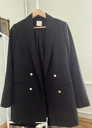 Продам піджак розмір (м) підійде на (с) стан гарний