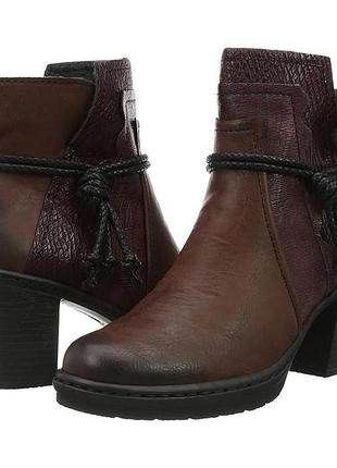 Черевики чобітки ботильйони