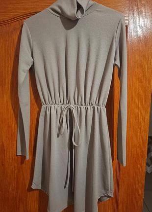 Платье повседневное