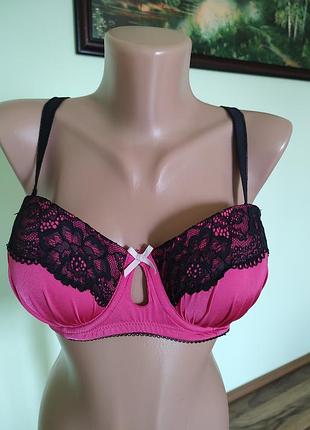 Бюстгальтер ліфчик лифчик