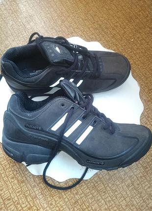 Кожаные кроссовки новые адидас красавицы унисекс кроссы кожаные крассовки