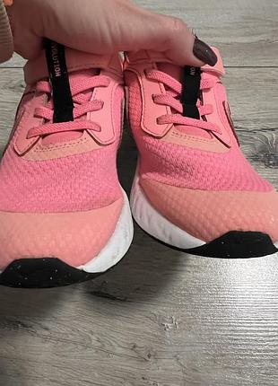 Кросівки nike до дівчаток розмір 33