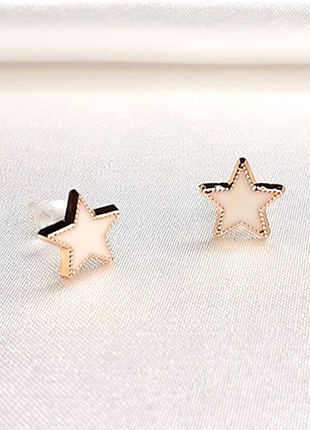 Нежные серьги-гвоздики "холодное сияние звезд"