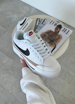 Кросівки жіночі nike