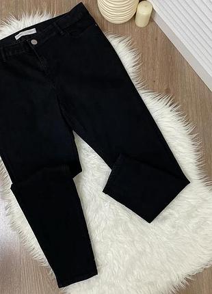 Чорні джинси жіночі