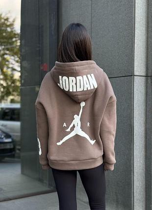 Стильный и комфортный женский худи