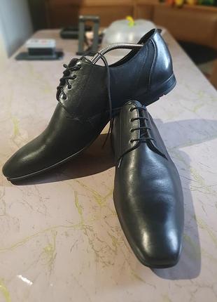 Туфлі в ідеальному стані