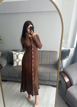 Теплое платье макси