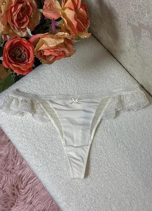 Трусики стринги