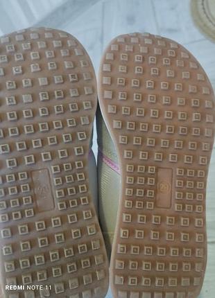 Кроссовки для девочек