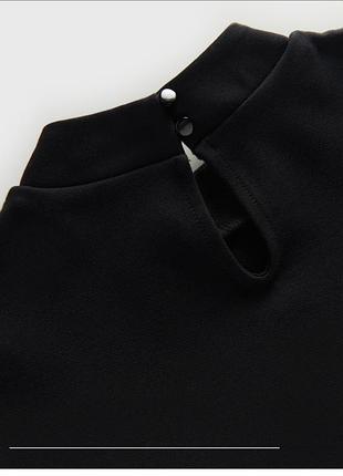 Новая кофта на застежке напоминает гольф