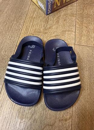 Шльопанці дитячі