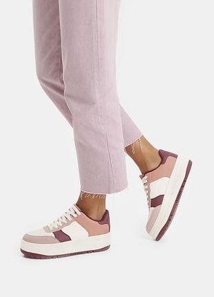 Рожеві кросіаки 38 розмір, кросівки bershka 38 розмір