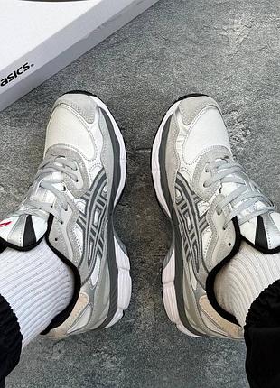 Asics gel nyc silver white gore-tex