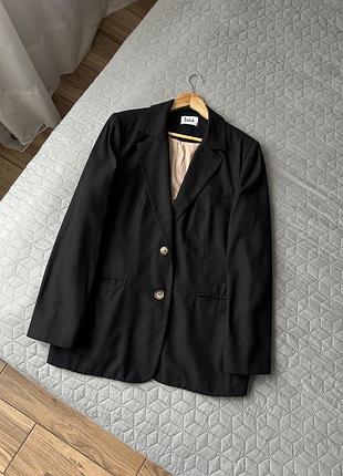 Жіночій блейзер від week 50% льон