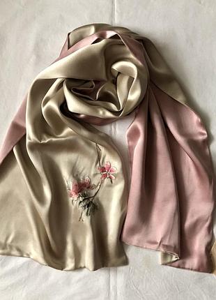 Розкішний шовковий шарф. новий