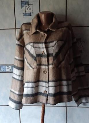 Укороченная теплая рубашка -пиджак в клетку